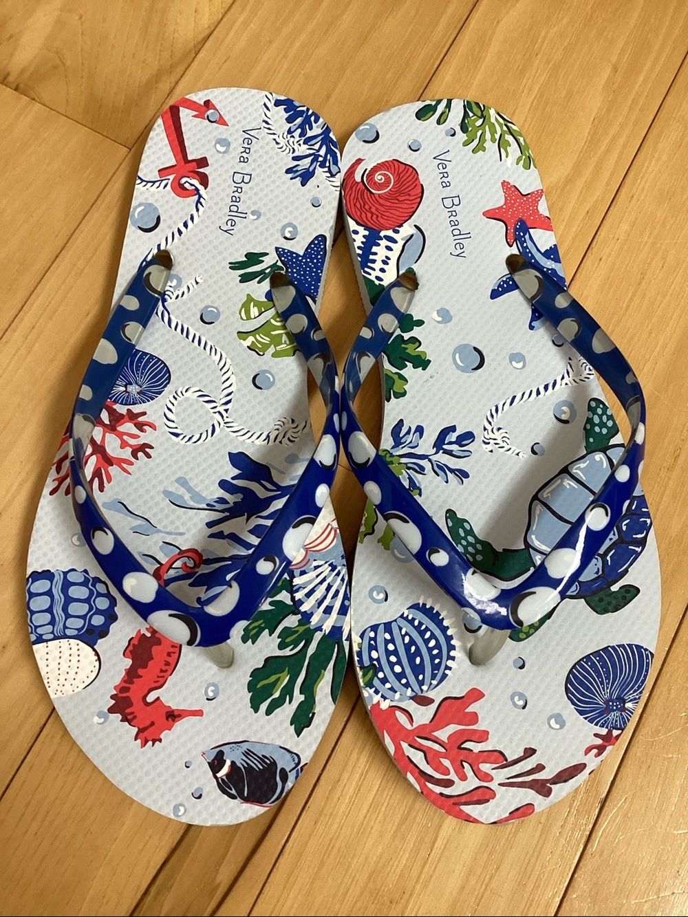 Vera Bradley Anchors Aweigh flip flops. Women’s size small or 5/6